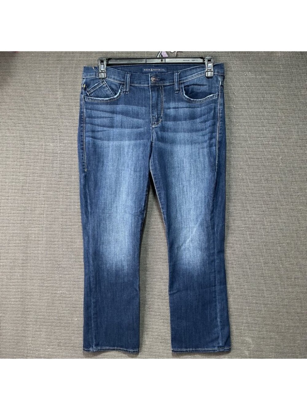 Rock & Republic Kendall Women's Blue Denim Jeans Size 12 Back Pocket Stud Detail
